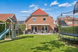 EFH mit PV-Anlage, Garten & Wallbox in Nettelnburg – Die vollständige Adresse der Immobilie erhältst du vom Anbieter., 21035 Bergedorf (Ortsteil), Hamburg – Vorschaubild 1