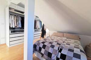 Traumhafte Dachgeschosswohnung mit Dachterrasse und EBK in Milbertshofen – Piccoloministr. 2, 80807 Milbertshofen, München – Vorschaubild 10