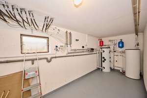 Ihr Zuhause für jede Lebensphase: Modernisierter Bungalow mit Luftwärmepumpe, Terrasse & Traumgarten – Die vollständige Adresse der Immobilie erhältst du vom Anbieter., 94369 Rain – Vorschaubild 18