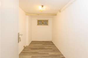 Großzügige Dachgeschosswohnung mit Ausbaureserve in attraktiver Dahlemlage - Provisionsfrei – Die vollständige Adresse der Immobilie erhältst du vom Anbieter., 14195 Dahlem, Berlin – Vorschaubild 17