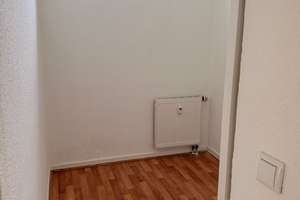 In begehrter Wohnlage, Nähe Fahrradtrasse. Mit neuer Einbauküche. Erdgeschoss Whg. mit Balkon. – Grunertstraße 52, 45143 Altendorf, Essen – Vorschaubild 10