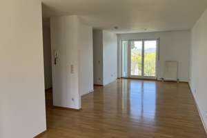 E-Auto? Zwickau Marienthal? Super Infrastruktur? HBK? – Steinpleiser Straße 55, 8060 Marienthal West, Zwickau – Vorschaubild 7