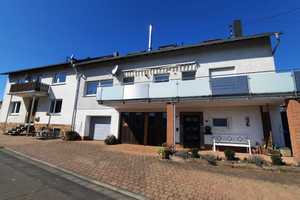 Familienfreundliches 3-Parteienhaus - Grosses Gartengrundstück – Kaiserslautern (Kreis) – Vorschaubild 1