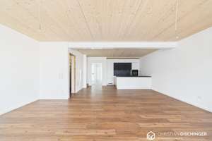 Erstbezug! Neubau-Reihenhaus mit Garten und Einbauküche in ruhiger Lage – Die vollständige Adresse der Immobilie erhältst du vom Anbieter., 93073 Neutraubling – Vorschaubild 3