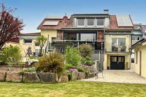 Ihr Schlüssel zum Glück - Wohnhaus mit Doppelgarage und Grundstück in Fahrenbach – Neckar-Odenwald-Kreis – Vorschaubild 1