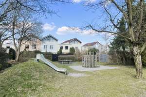 Familienidyll in Bestlage mit viel Potenzial und Ausbaureserve – Die vollständige Adresse der Immobilie erhältst du vom Anbieter., 85748 Garching bei München – Vorschaubild 2