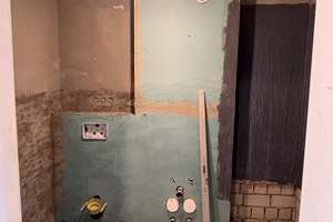 Erstbezug nach Komplettsanierung | Neue Einbauküche | Balkon ins Grüne | Parkett – Bauernfeindstr. 18, 80939 Freimann, München – Vorschaubild 3