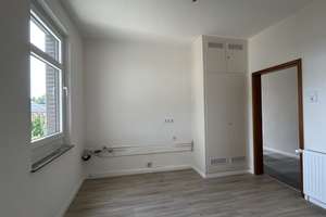 Frisch modernisierte 2,5-Zimmer-Wohnung mit großzügigem Grundriss in Bremerhaven-Wulsdorf – Grodenstraße 6, 27572 Fischereihafen, Bremerhaven – Vorschaubild 12