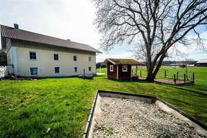 Wo Ruhe auf Natur trifft – charmantes Landhaus mit Pferdestall, Fischweiher und 3,6 Hektar – Die vollständige Adresse der Immobilie erhältst du vom Anbieter., 94575 Windorf – Vorschaubild 19