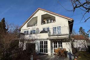 3-4 Zi.-Wohnung im DG auf 2 Etagen - 3 Balkone - Haus im Haus