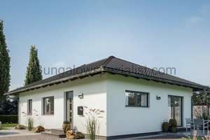 Bungalow 81 Qm mit Grundst. in Bückeburg  3 Zi. vom Bungalowspezialisten barrierearm / PV- Analge /  – Die vollständige Adresse der Immobilie erhältst du vom Anbieter., 31675 Bückeburg – Vorschaubild 1