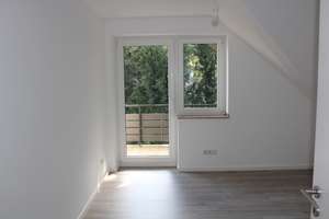 Zwei- Fam.-Haus mit zwei Wohnungen, komplett oder jede Wohnung Einzel zu vermieten. – Plückertzstr. 32a, 47804 Forstwald, Krefeld – Vorschaubild 39