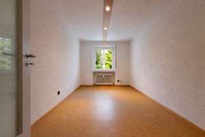 Ideal für Eigennutzer: Freie Wohnung, solide Mieteinnahmen & 980 m² Grundstück – Die vollständige Adresse der Immobilie erhältst du vom Anbieter., 94530 Auerbach – Vorschaubild 6