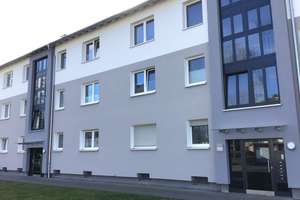2-Zimmer-Wohnung mit kleinem Garten und Küche!