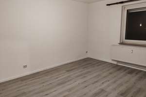 Schöne 3-Zimmer-Wohnung mit Balkon, Einbauküche und Stellplatz in Sennestadt – Rheinallee 116, 33689 Sennestadt, Bielefeld – Vorschaubild 4
