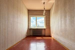 Großzügiges Zuhause. 8 Zimmer. 223 m².
Garten, Garage und 2 Stellplätze. Viel
Platz für Ihre Ideen – Die vollständige Adresse der Immobilie erhältst du vom Anbieter., 78244 Gottmadingen – Vorschaubild 37
