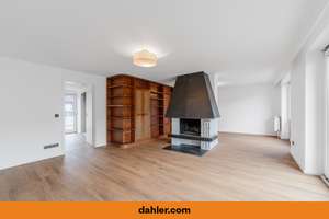 Wohnen über den Dächern von Derendorf – stilvolle Wohnung mit Kamin und zwei Terrassen