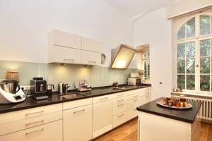 Bel-Etage am Wiesbadener Neroberg – Die vollständige Adresse der Immobilie erhältst du vom Anbieter., 65193 Nordost, Wiesbaden – Vorschaubild 3