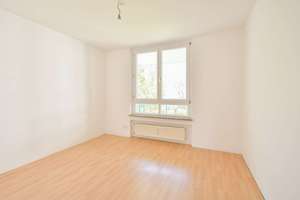 ProEigentum: 3-Zi-Whg Bogenhausen, vollst. renoviert, Wannenbad, Gäste-WC, Balkon, TG-Stellplatz – Taimerhofstraße 16, 81927 Oberföhring, München – Vorschaubild 10