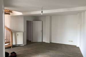 Großzügige 2,5-Raum-Wohnung mit Dachterrasse, EBK, Fahrstuhl und Domblick in Magdeburg Altstadt! – 39104 Altstadt, Magdeburg – Vorschaubild 3