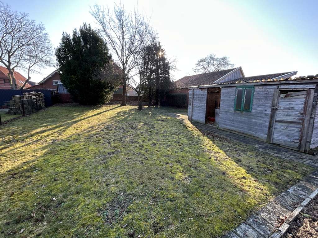 Immobilie in Nienburg/Weser - Solides Einfamilienhaus mit großem Grundstück - Bild 3