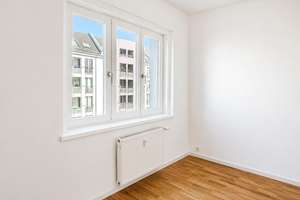 Frisch sanierte, bezugsfreie 3-Zimmer-Wohnung mit Eichenparkett in ruhiger Lage Prenzlauer Berg – Sültstraße 60, 10409 Prenzlauer Berg, Berlin – Vorschaubild 4