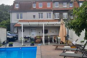 Großzügiger teilrenov. Altbau, EBK, 5 KFZ-Stellpl. -beheizbarem Pool- in grüner Lage in Bottrop-Boy – Im Dorbusch 3, 46240 Boy, Bottrop – Vorschaubild 2