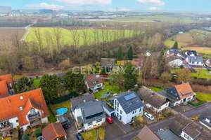 Modernes Wohnen mit eingebauter Finanzierungshilfe: 237 m² Wohntraum inklusive Mieteinnahmen! – Die vollständige Adresse der Immobilie erhältst du vom Anbieter., 53501 Grafschaft – Vorschaubild 27