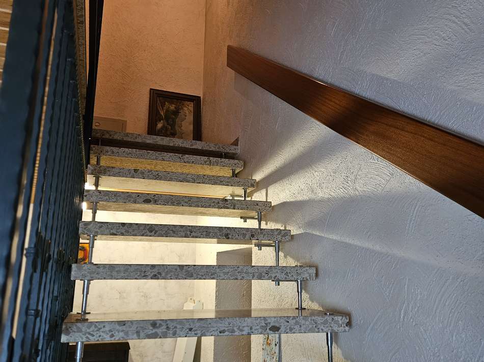 Treppenaufgang zum DG