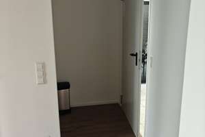 Helle 4-Zimmerwohnung / Eigener Eingang / Frisch renoviert  – Walter-Gropius-Platz 5, 72762 Reutlingen-Mitte, Reutlingen – Vorschaubild 17