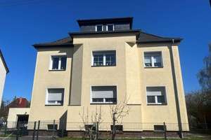 Wunderschön gelegene und großzügige 2 Zimmer Wohnung auf 2 Ebenen mit Balkon und 2 Stellplätzen – Die vollständige Adresse der Immobilie erhältst du vom Anbieter., 4319 Engelsdorf, Leipzig – Vorschaubild 3