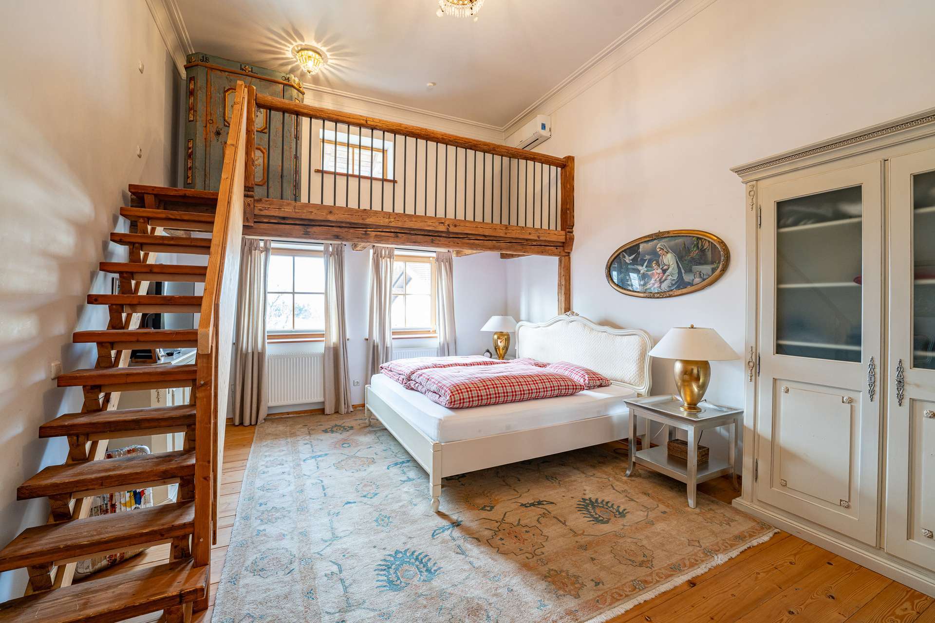 Immobilie in Riedering - Der Summerer-Hof: Historischer Itakerhof mit Berg- und Seeblick im Chiemgau - Bild 2