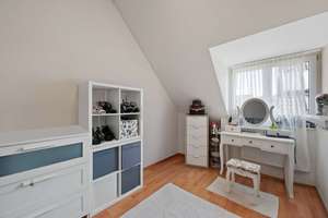 3-Zi.-Maisonette-Wohnung mit 2 Balkonen und Einzelgarage, Baujahr 2005, Energieausweis C – Die vollständige Adresse der Immobilie erhältst du vom Anbieter., 70376 Münster, Stuttgart – Vorschaubild 10