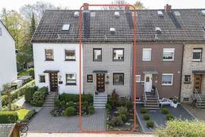 Gepflegtes Reihenmittelhaus mit 4 Zimmern, 2 Balkonen & sonniger Terrasse – Die vollständige Adresse der Immobilie erhältst du vom Anbieter., 28277 Kattenturm, Bremen – Vorschaubild 1