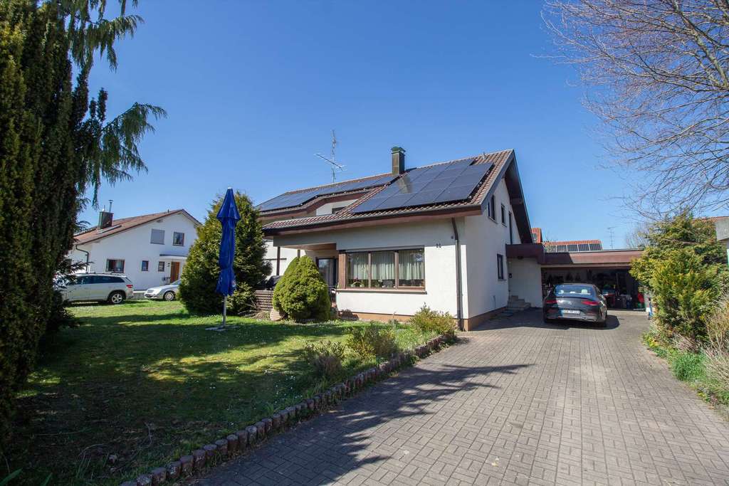 Immobilie in Ostrach - Großzügiges Einfamilienhaus mit 9 Zimmern, Garten und viel Potenzial in ruhiger Lage von Ostrach - Bild 4