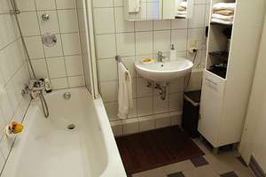 Südbalkon, 3 Zimmerwohnung, Stadt Nah, nähe Bendahler Wald, in ruhiger Sackgasse – Ritterstr. 38, 42285 Barmen, Wuppertal – Vorschaubild 13
