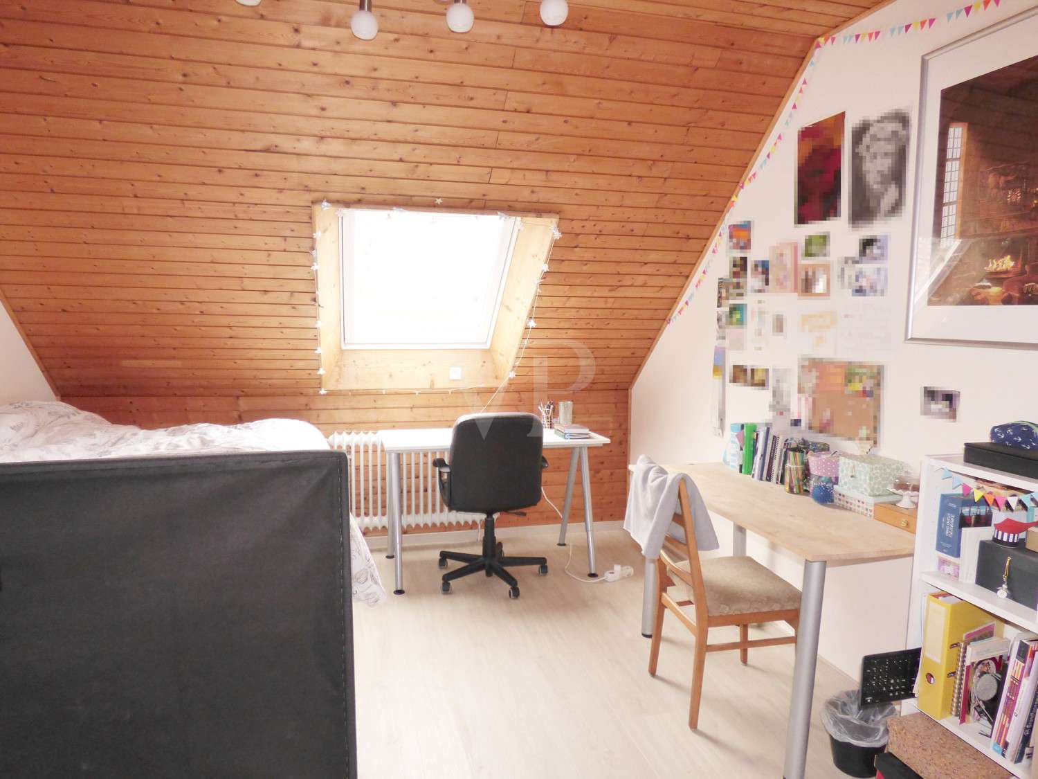 Immobilie in Kinding - Preisreduzierung:
Wohnraum satt!
Einfamilienhaus, Dachgeschosswohnung, angeschlossener Gasthof mit - Bild 5