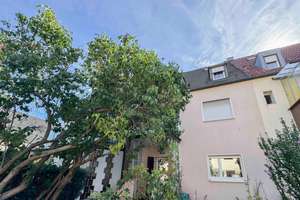 Dreifamilienhaus in Nürnberg – Gestaltungspotenzial inklusive! Toplage in Nürnberg Zerzabelshof!  – Die vollständige Adresse der Immobilie erhältst du vom Anbieter., 90480 Gleißhammer, Nürnberg – Vorschaubild 1