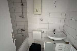 Modernisierte 2-Zimmer-Wohnung mit privater Terrasse in Rathausnähe (W-Elberfeld) – Wilhelmstr. 5, 42105 Elberfeld, Wuppertal – Vorschaubild 9