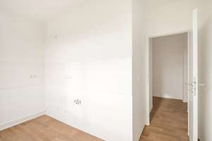 Gemütliche 1-Raumwohnung sucht neue Mieter – Erzbergerstraße 21, 39104 Altstadt, Magdeburg – Vorschaubild 1