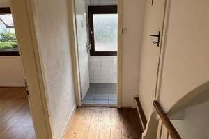 Charmante Doppelhaushälfte mit Dachstudio, Carport und vielseitigem Gartenbereich – Die vollständige Adresse der Immobilie erhältst du vom Anbieter., 70734 Fellbach – Vorschaubild 16