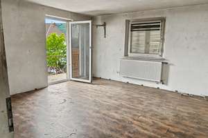 Einfamilienhaus mit Garten und Garage in Spaichingen – Die vollständige Adresse der Immobilie erhältst du vom Anbieter., 78549 Spaichingen – Vorschaubild 9