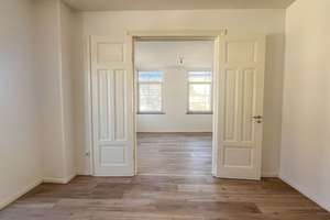 CHARME & FLAIR ab August verfügbar | 4 ZIMMER | DUSCHBAD | EINBAUKÜCHE – Die vollständige Adresse der Immobilie erhältst du vom Anbieter., 28217 Westend, Bremen – Vorschaubild 2