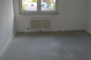 Sehr schön geschnittene 3-Raum-Wohnung im Mehrfamilienhaus – Tannenbergstrasse 28, 45881 Schalke, Gelsenkirchen – Vorschaubild 2