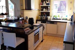 Große Dachgeschosswohnung im ruhigen Gartenhaus mit Terrasse-mitten im Samariterkiez/Friedrichshain – Die vollständige Adresse der Immobilie erhältst du vom Anbieter., 10247 Friedrichshain, Berlin – Vorschaubild 6