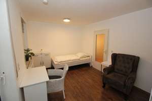 Möbliertes Apartment Nähe Beutenberg Campus / Furnished apartment close to Beutenberg campus – In den Kieswiesen 5b, 7745 Jena-Süd, Jena – Vorschaubild 2