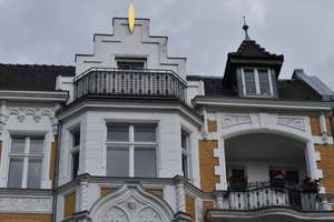 Luxuriöses Dach m. Lift im Stuckaltbau im Herzen Steglitz großzügiger Schnitt  und Aufzug  -  VB !!!