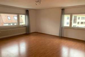 3 Zimmer - Wohnung mit Balkon!