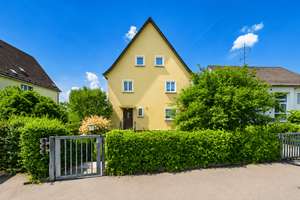 2-Familienhaus mit großem Grundstück und viel Potenzial in Top Lage – Die vollständige Adresse der Immobilie erhältst du vom Anbieter., 70567 Möhringen-Ost, Stuttgart – Vorschaubild 7
