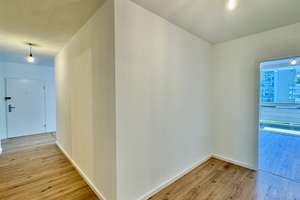 Vollständig renovierte 4-Zimmer-Wohnung im 3. OG mit 2 Balkonen und Garage in Köln-Weiden – Lübecker Str. 13, 50858 Weiden, Köln – Vorschaubild 23